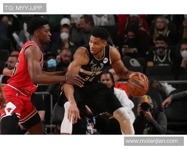 雄鹿队字母哥复出空砍准三双，雄鹿惜败国王！拉文31分率国王四人得分20