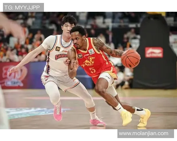 CBA广厦对阵上海精彩视频直播全程回顾与赛后分析 CBA广厦对阵上海精彩视频直播全程回顾与赛后分析